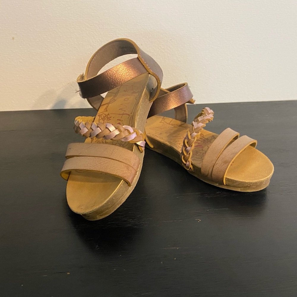 Super cute toddler shoes size 8